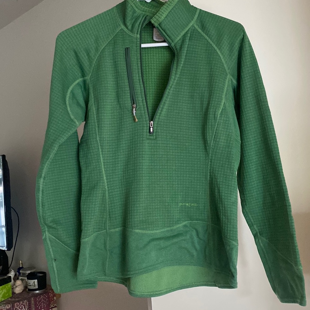 Patagonia Sea Foam Green Womens (S) lightweight sweater